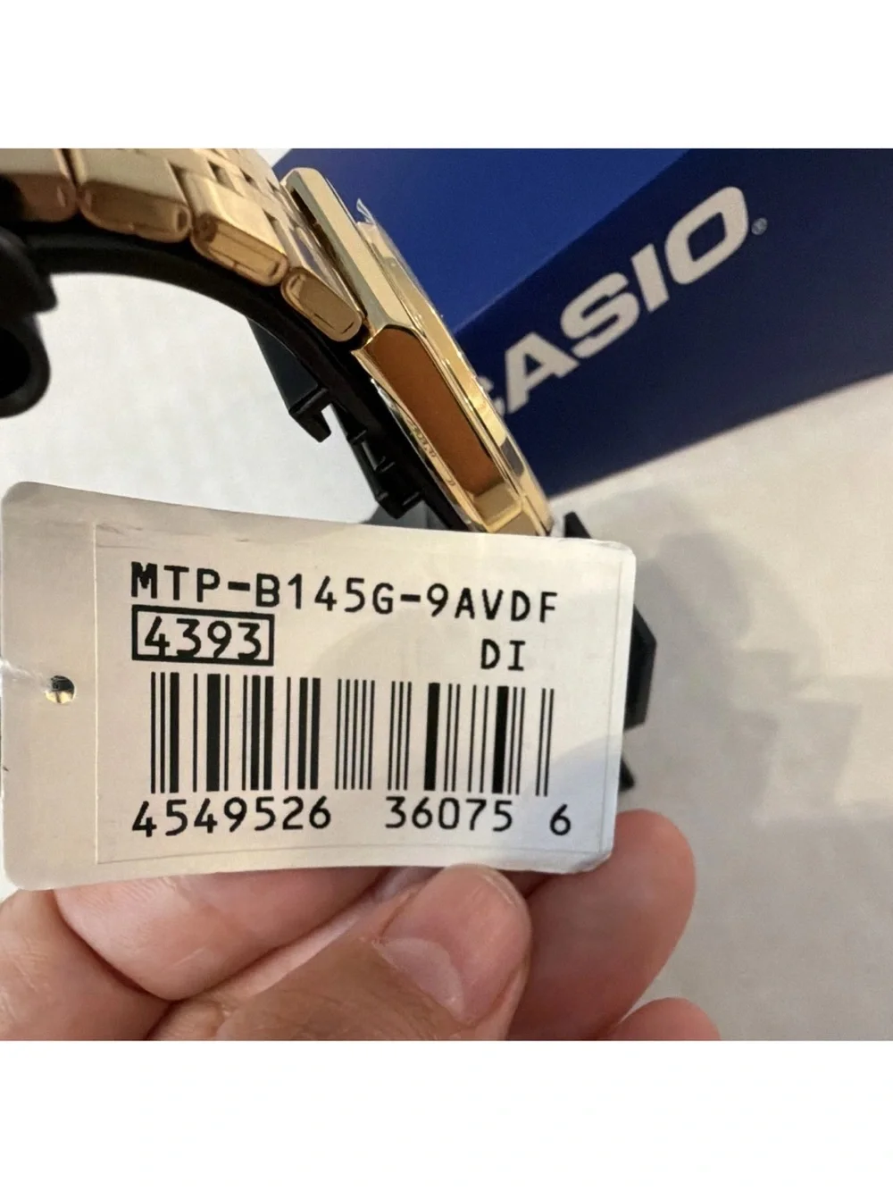 Casio Gold Men's Analog Bracelet Watch